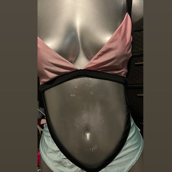 Fashion bikini Available Tomorrow - Picture 3 of 3